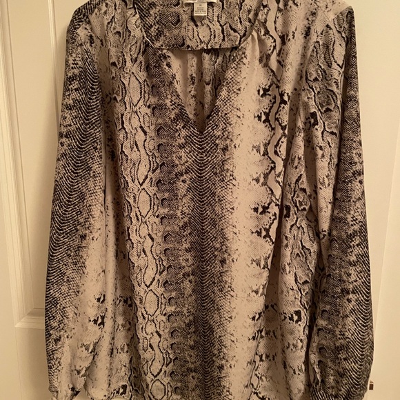 Animal print long sleeve blouse - Picture 3 of 5